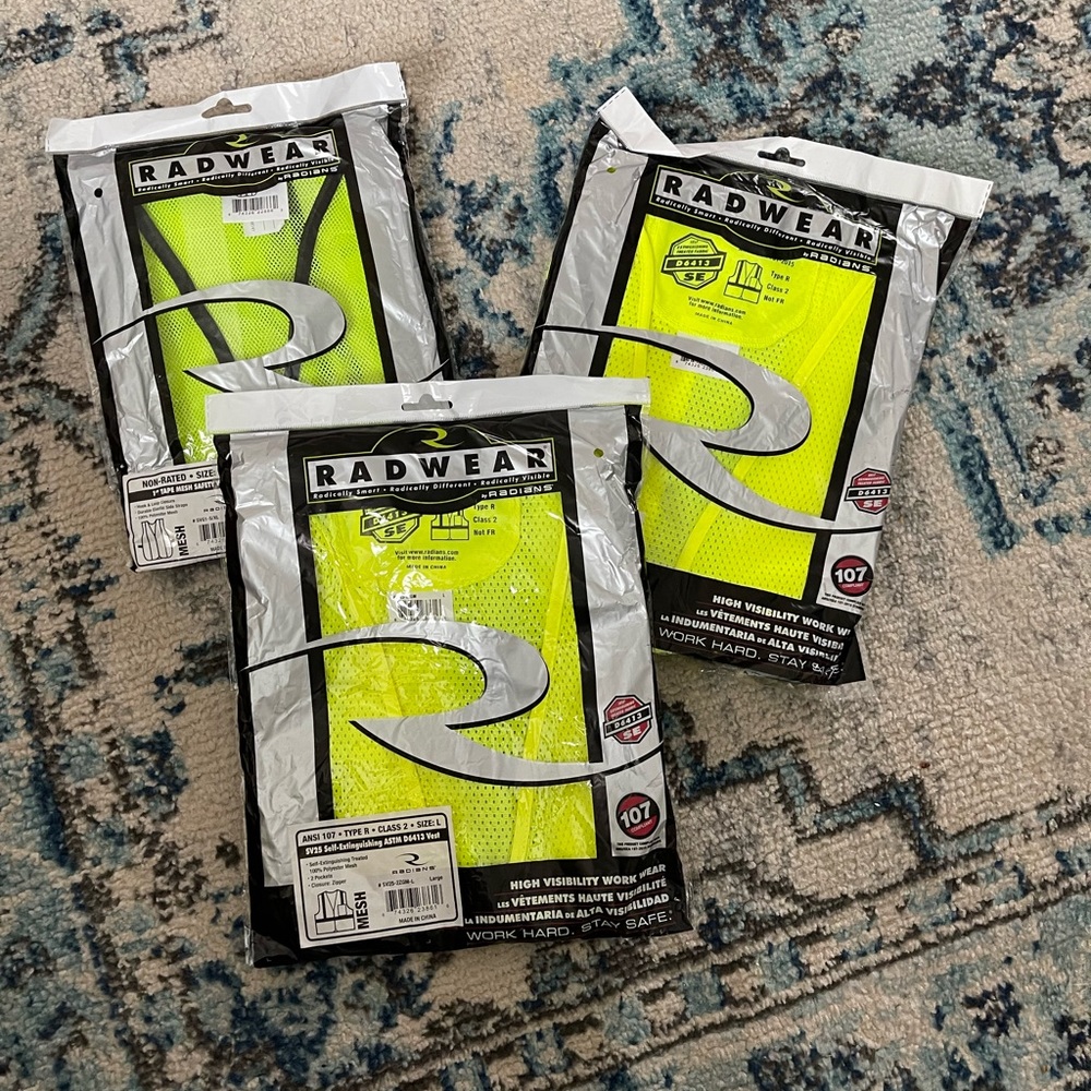 Radwear Radians safety vest. Class d size (1) size s/xl (2) size Large